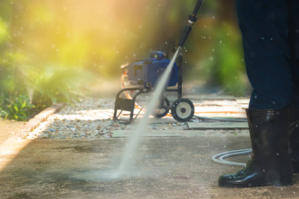 Best Parking Lot and Garage Cleaning  in Kingsburg, CA